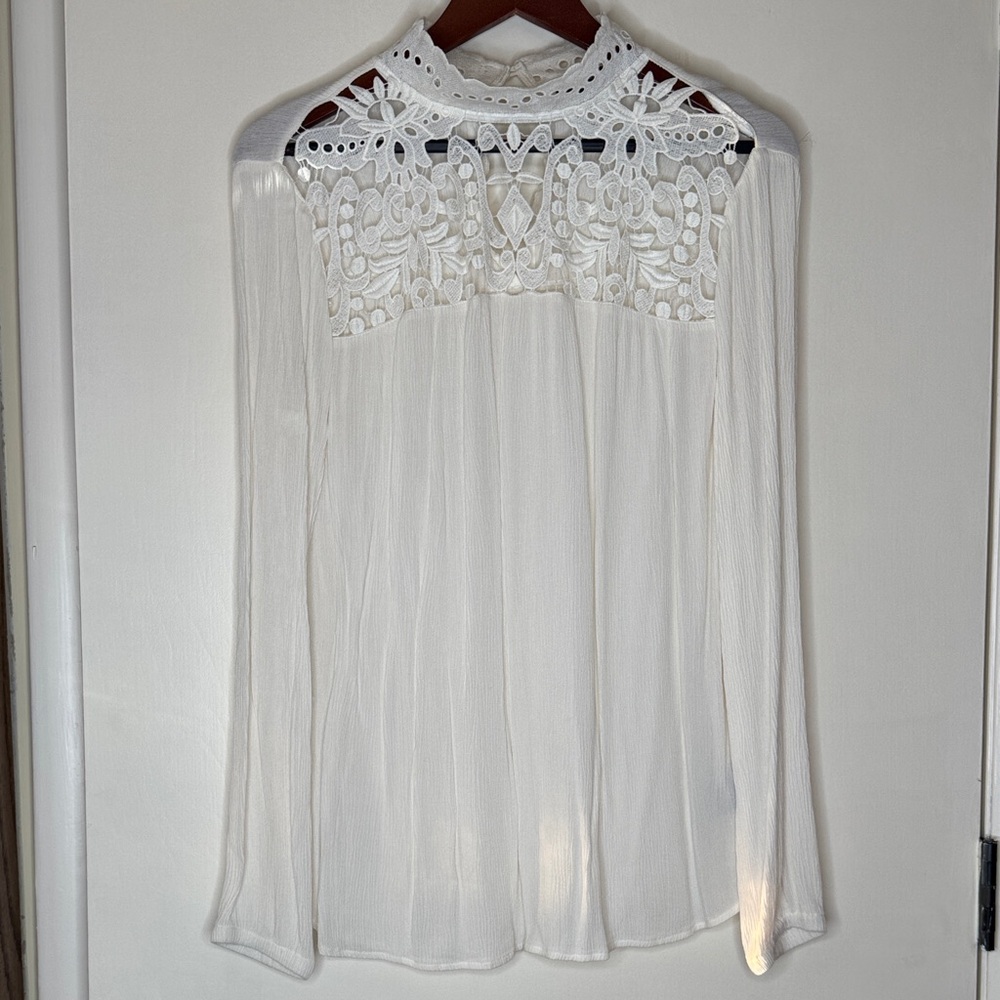 Who What Wear White Lace Blouse